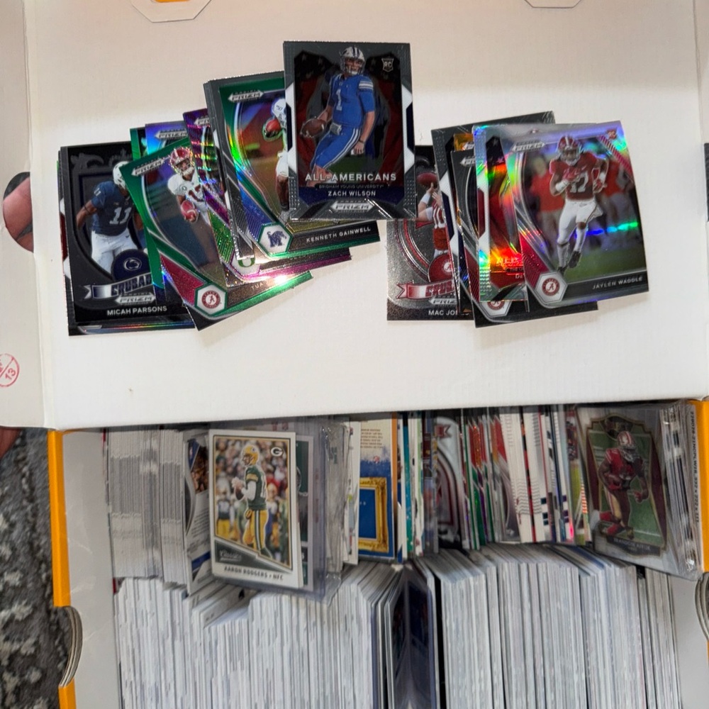 Assorted Sports Trading Cards Collection - Picture 2 of 7